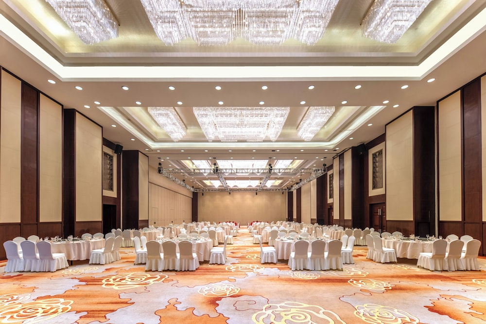 Plaza Hotel Yuyao 44/50