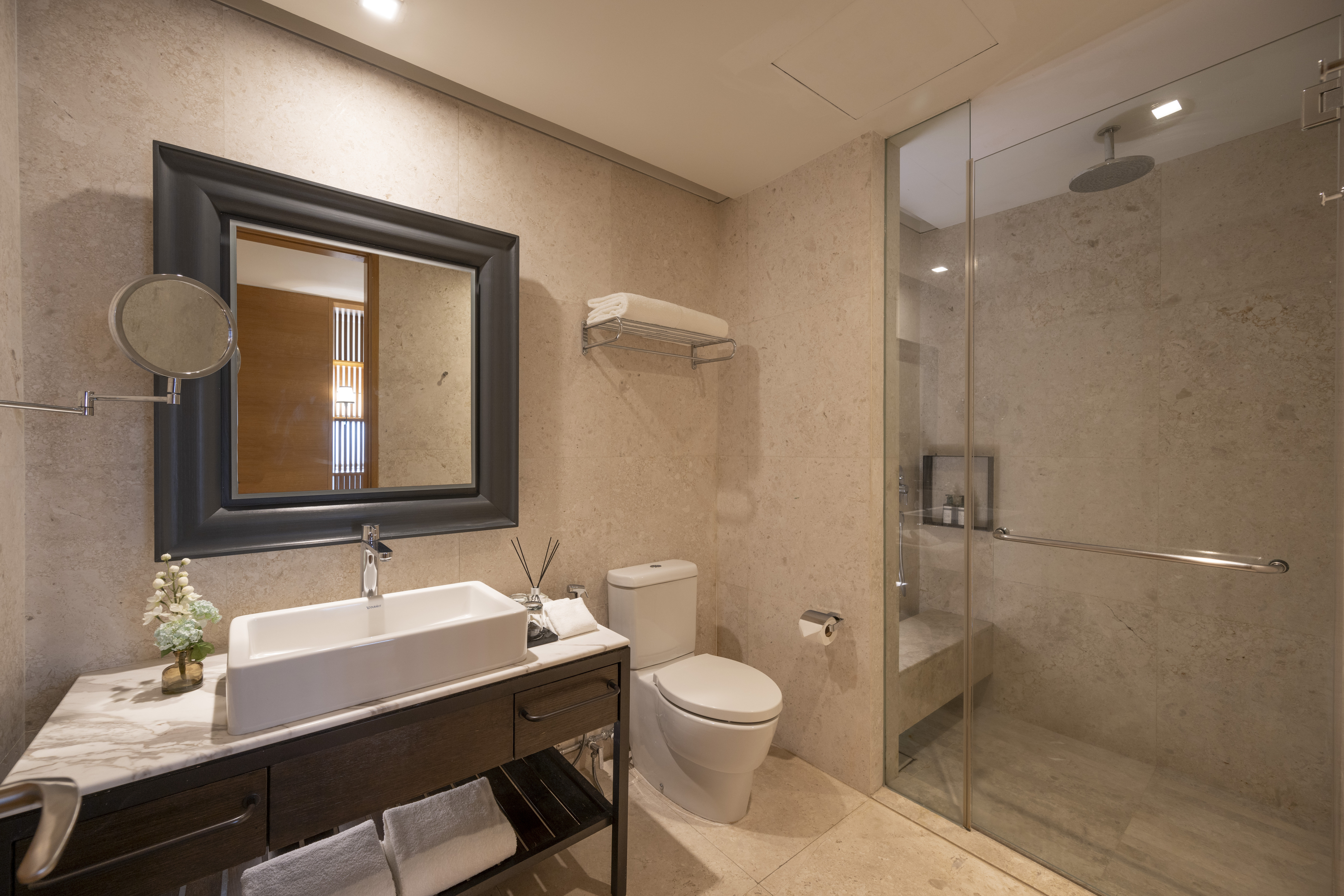Lanson Place Bukit Ceylon 33/37