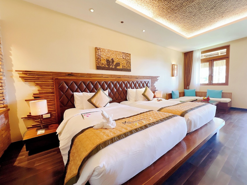 Village, Double Bed
