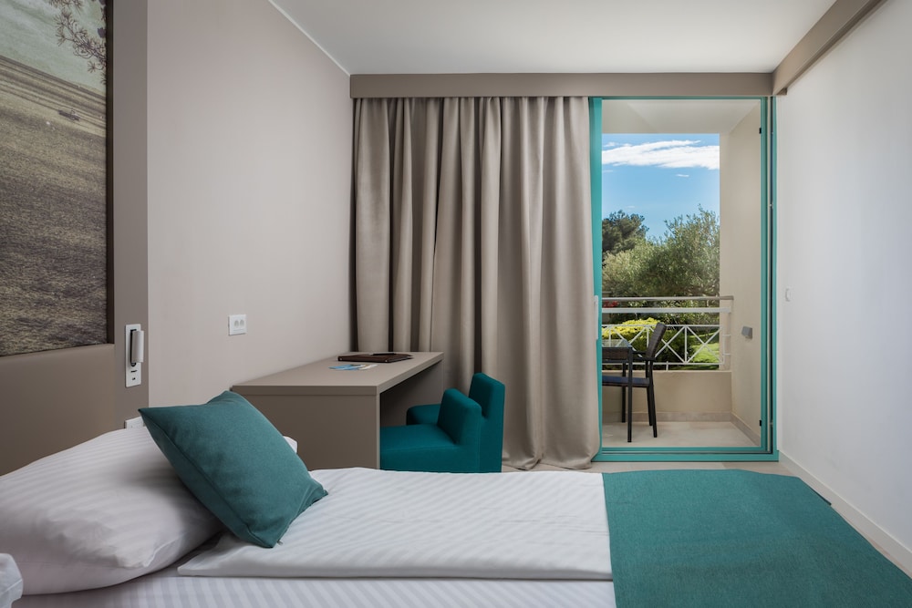 Bretanide Sport Wellness Resort 11/50