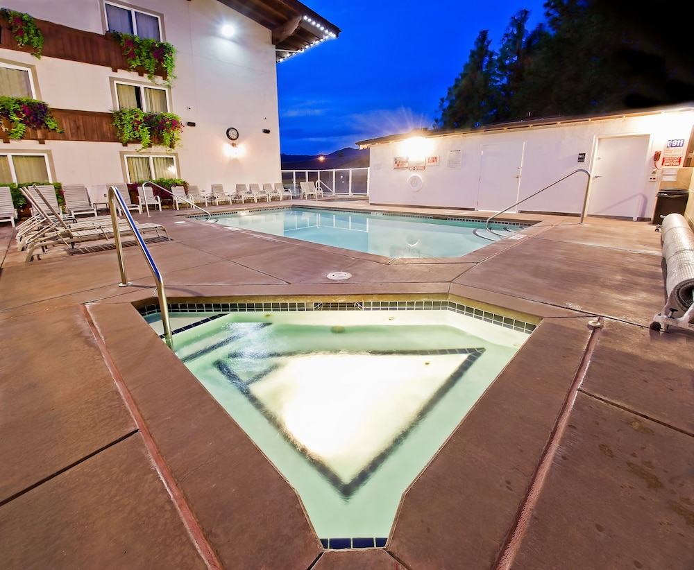 Bavarian Lodge 18/66