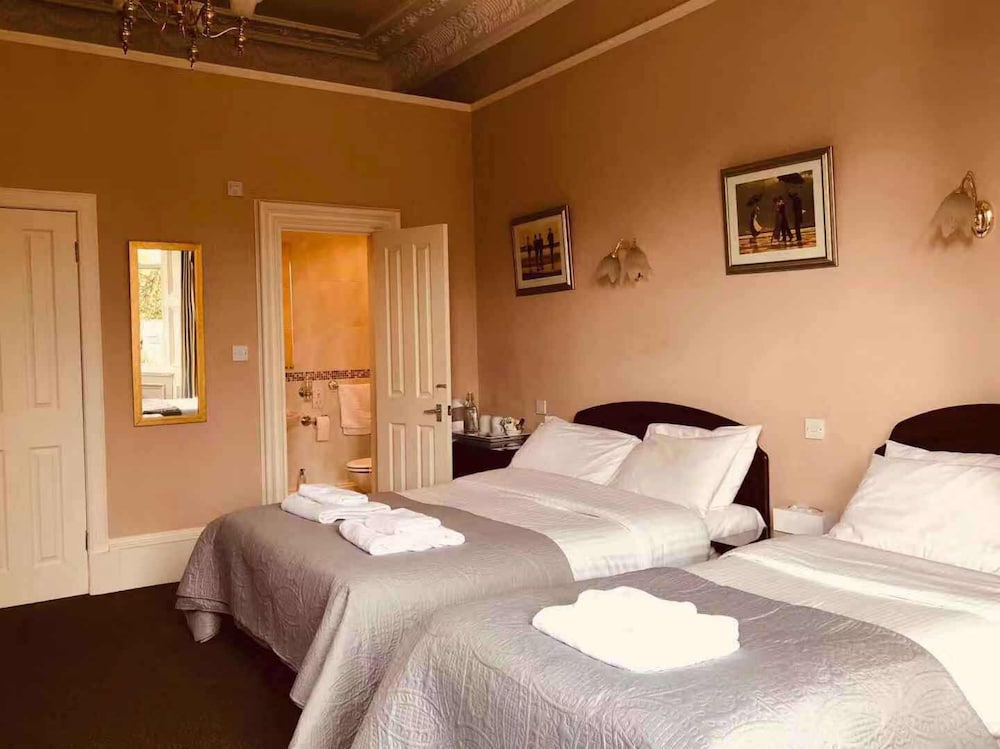Auld Reekie Guest House 9/25