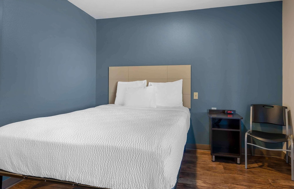 Woodspring Suites Orlando South 23/43