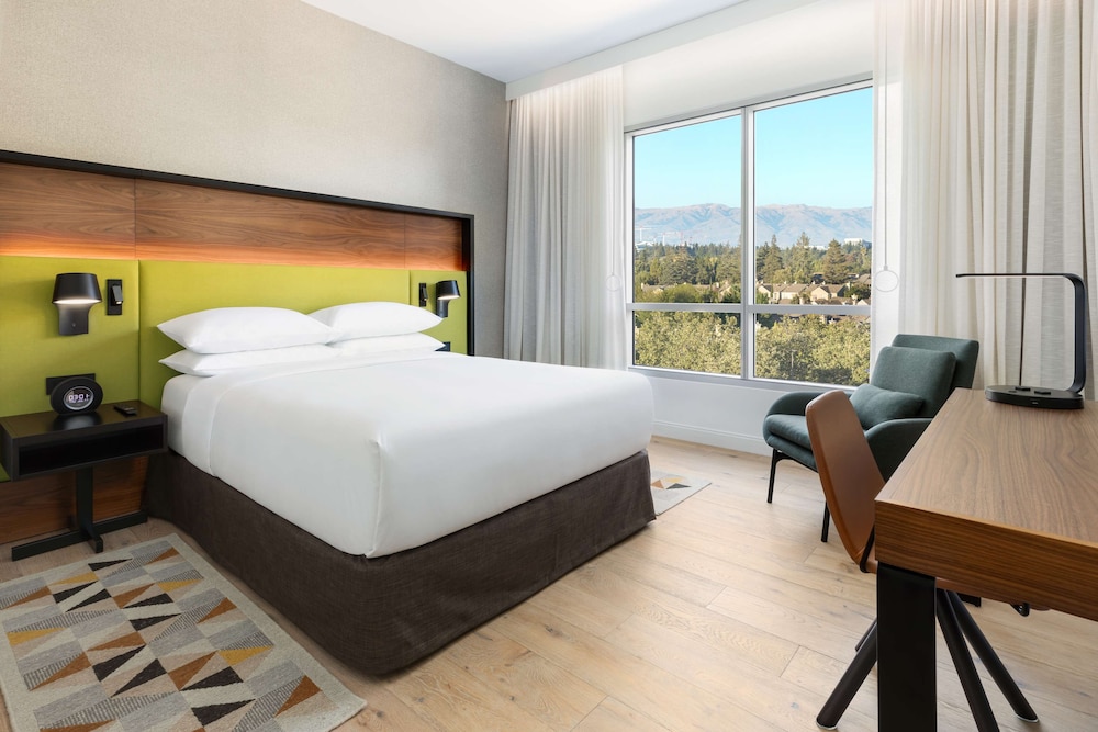 Hyatt Centric Mountain View 12/70