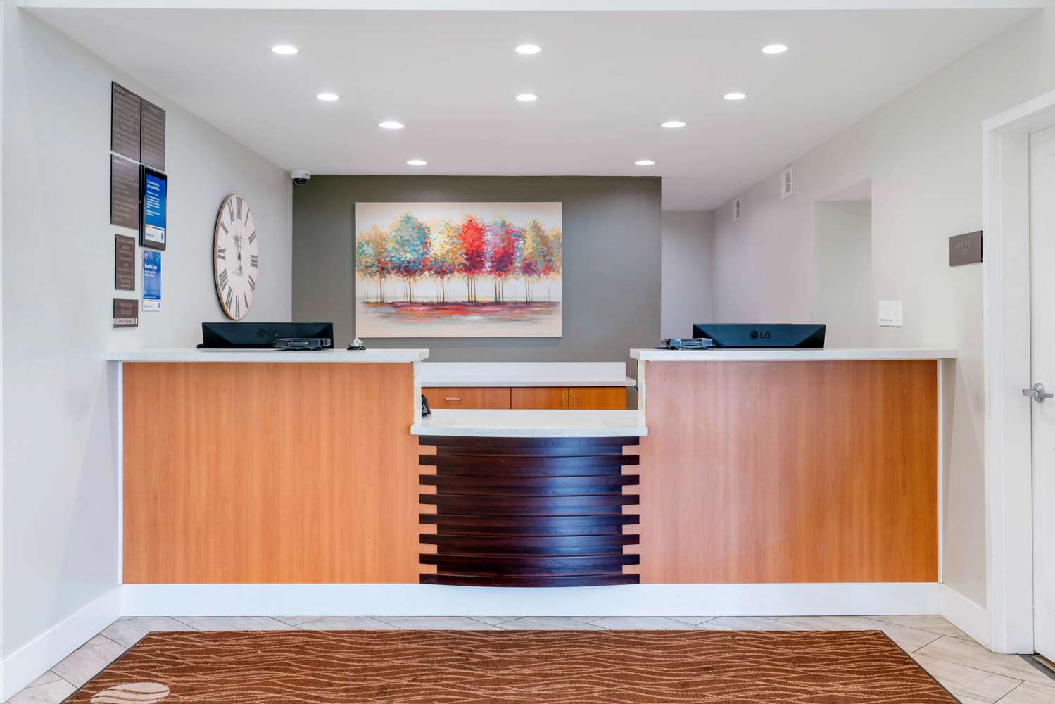 Comfort Inn Antioch - Century Plaza 9/32