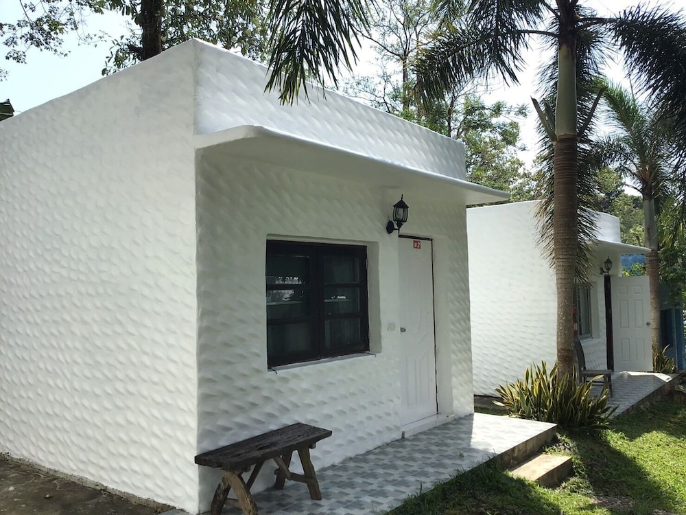 Baan Aunrak Koh Chang 12/44