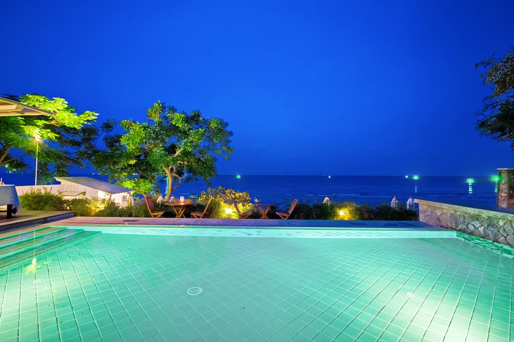 Baan Bayan Beach Hotel 70/73