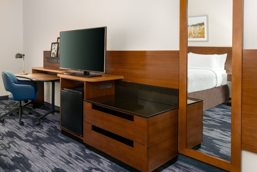Fairfield Inn & Suites Clearwater 6/40