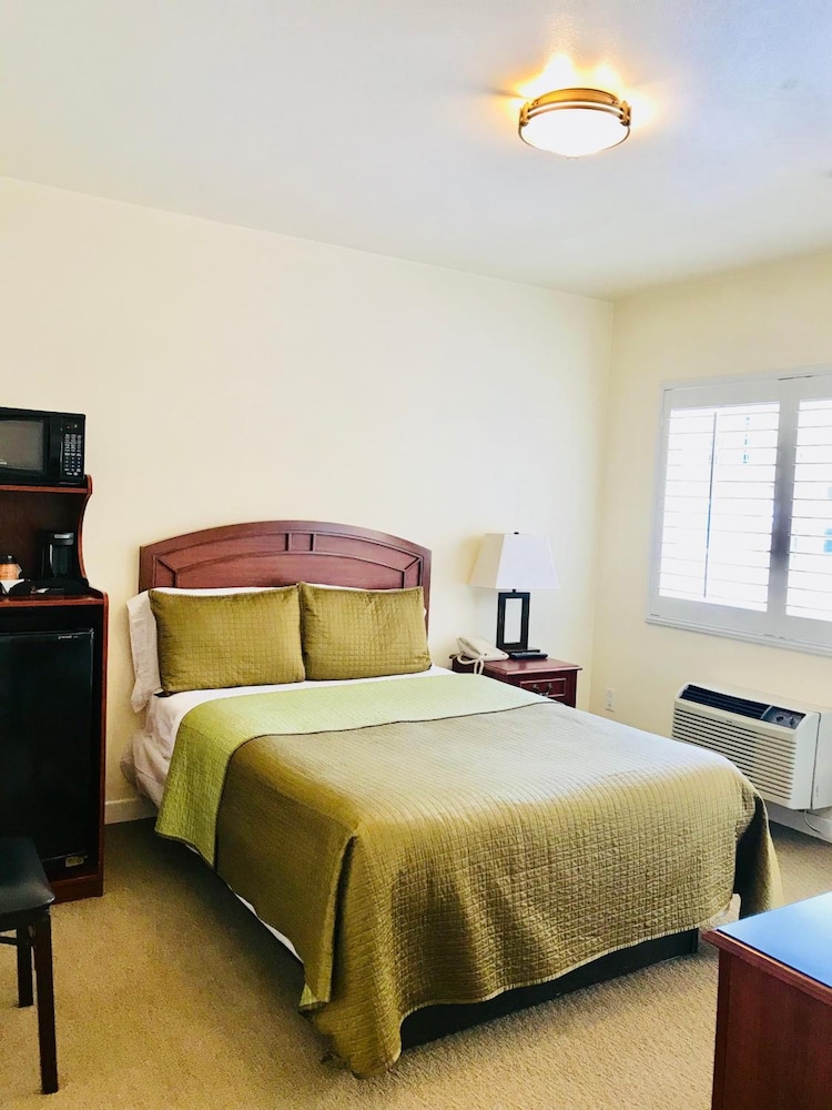 Bella Capri Inn 26/58