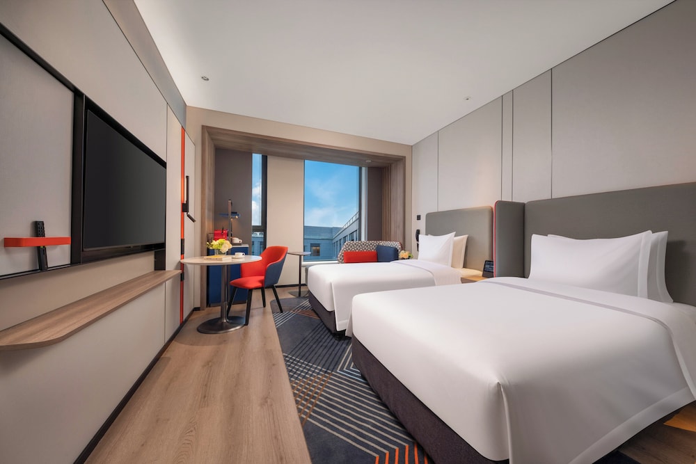 Standard, Twin Beds, Courtyard View