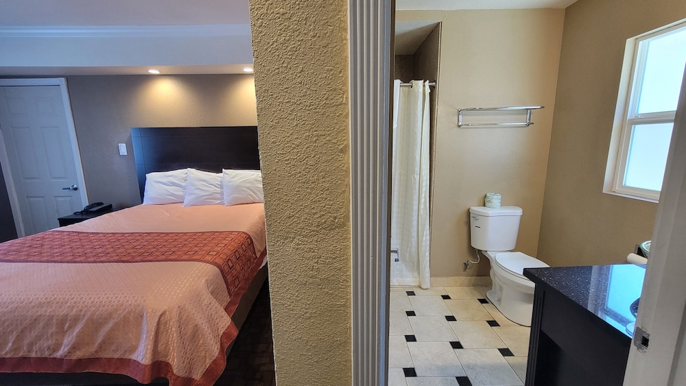 Marinwood Inn & Suites 18/43
