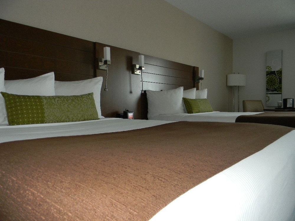 Quality Inn Rouyn-Noranda 16/51
