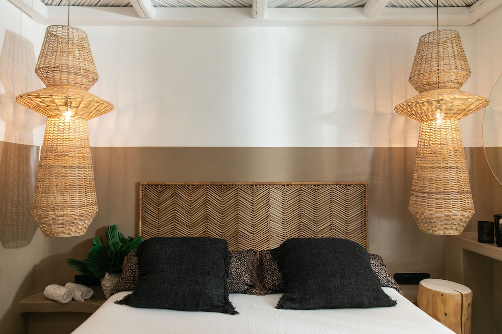 Naxos Euphoria Suites 47/69