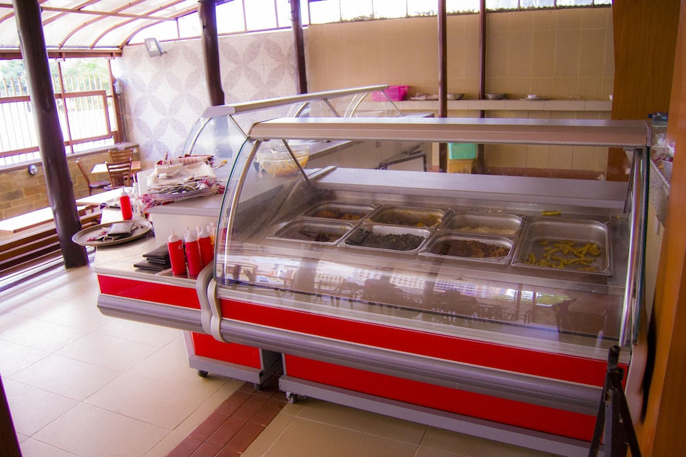 Mooreland Hotel Nairobi 4/37