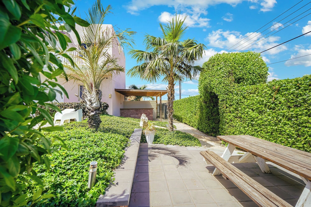 Agua Clara Eco Suites 62/65