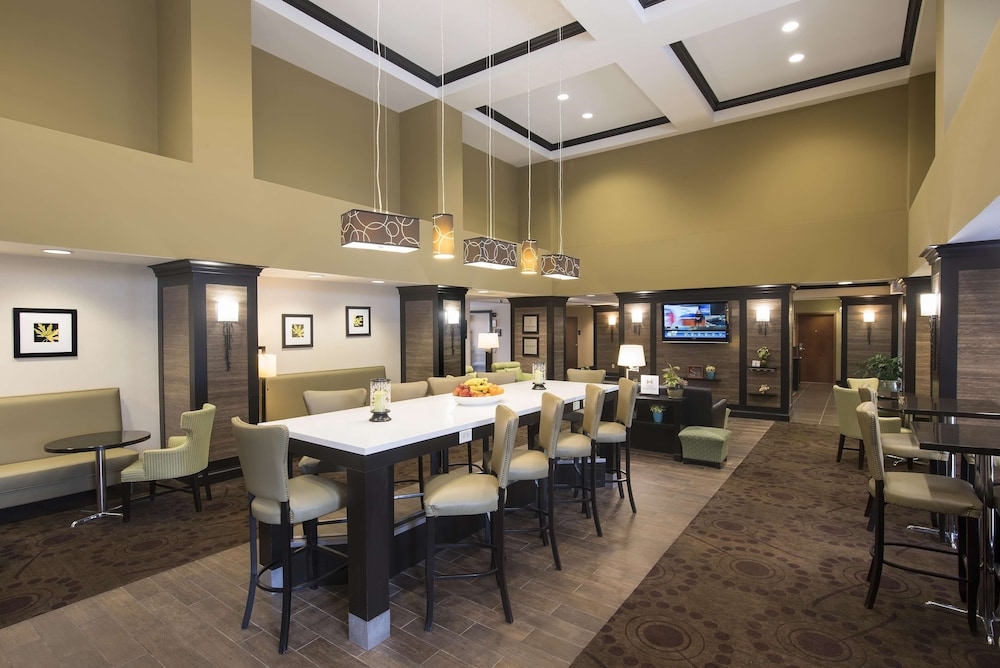 Hampton Inn Suites Crawfordsville 38/51