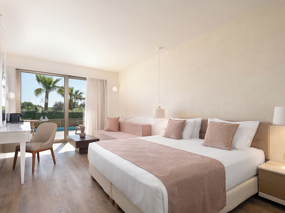 JUNIOR SUITE PREMIUM PRIVATE POOL RESIDENCE COLLECTION
