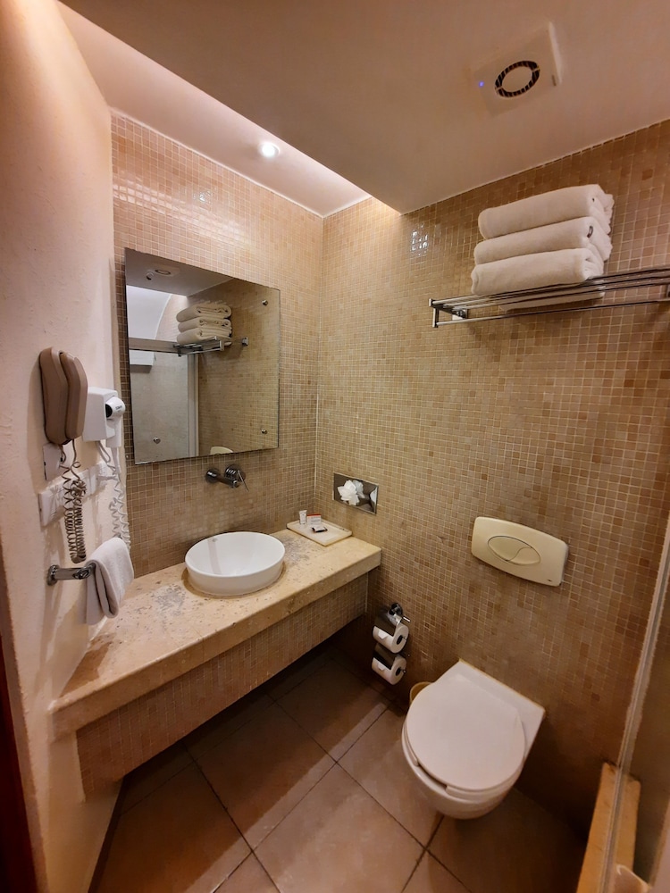 Artisan Family Hotels & Resort Collection Playa Esmeralda 78/79