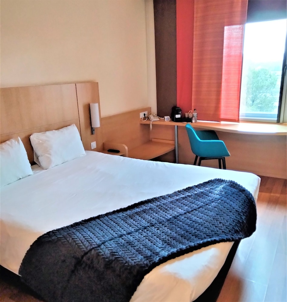 Ibis Leiria Fatima 15/80