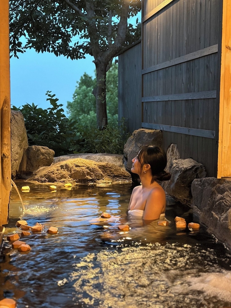 Beppu Kaizan (ex Hotel Zenshitsu Rotentsuki Hanare No Yado Beppu Yuya) 22/50