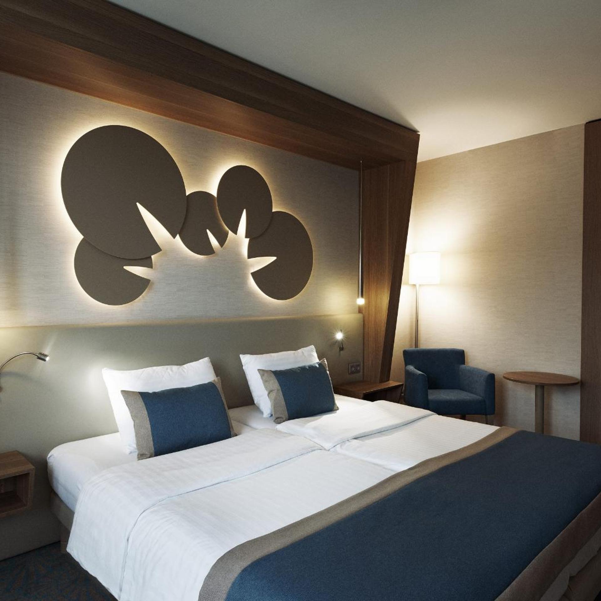 Room, Double Bed