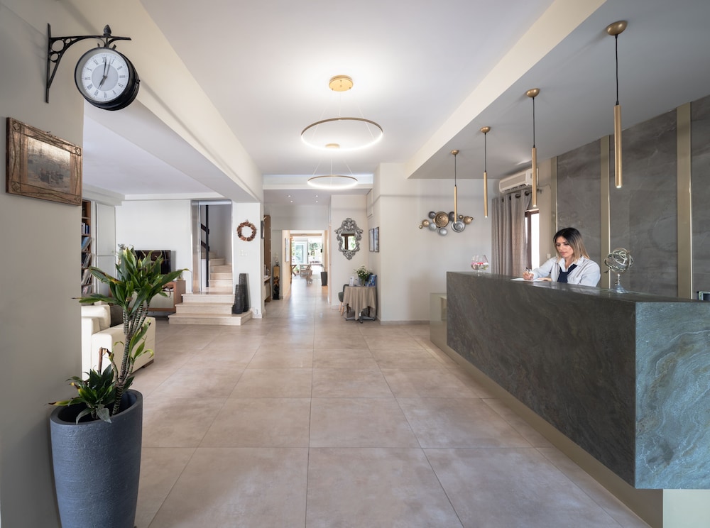 Lobby at Georgias Garden by Omilos Hotels, MALEVIZI