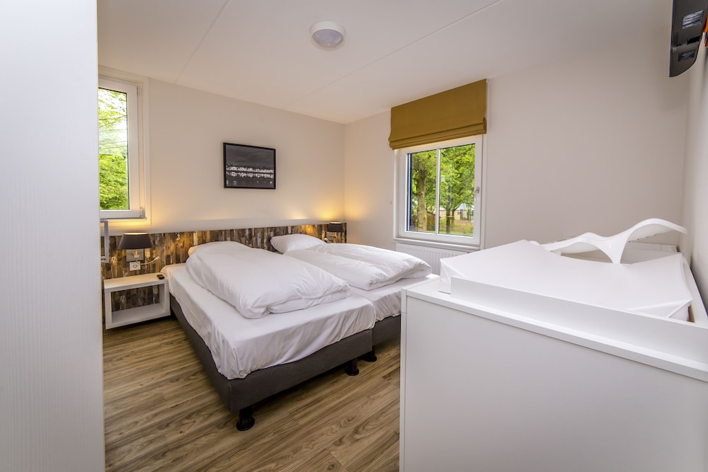 4 Bedrooms, Luxury, House, 12 Beds, 4 Bunk Beds, Sauna