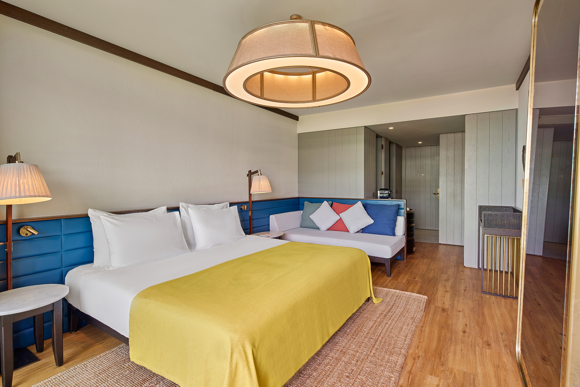 Room, Double Bed, Side Sea View, Main Building