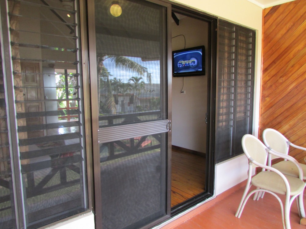 Wailoaloa Beach Resort Fiji 39/76