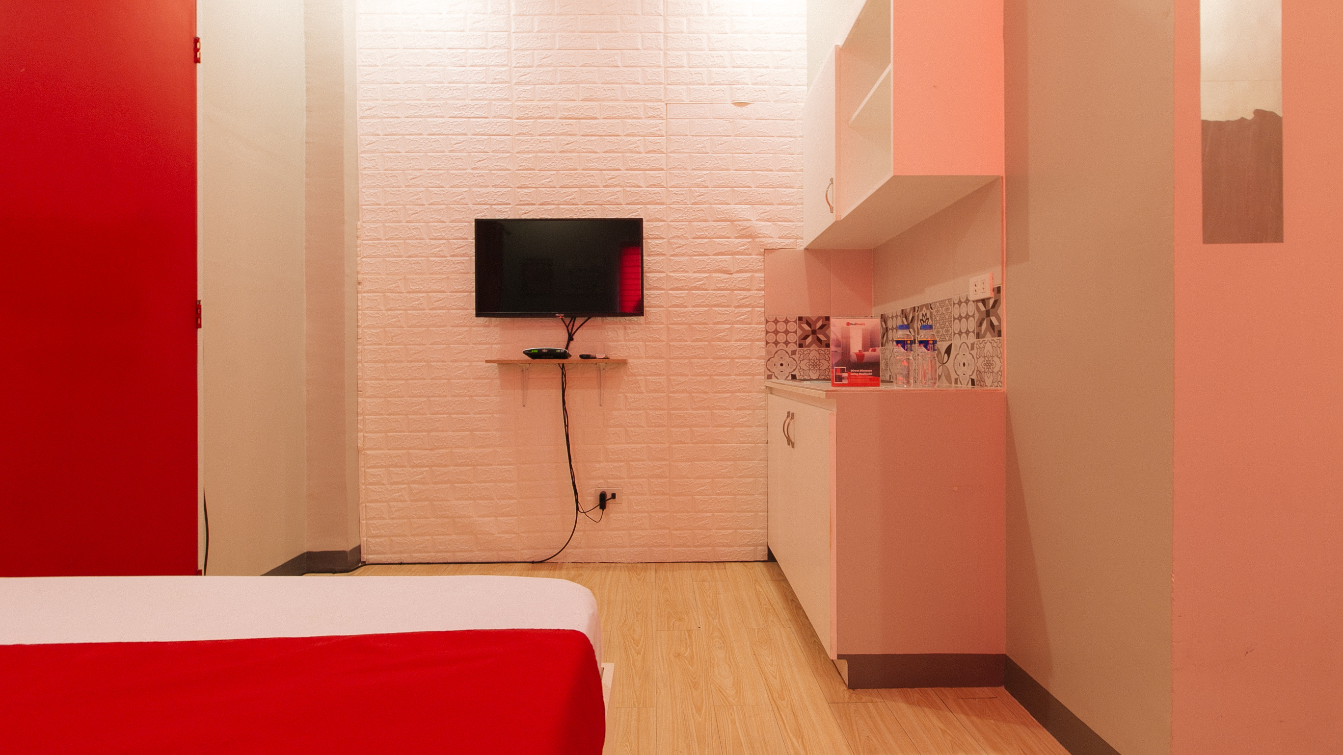 RedDoorz Near Christ the King Medical Center 23/28