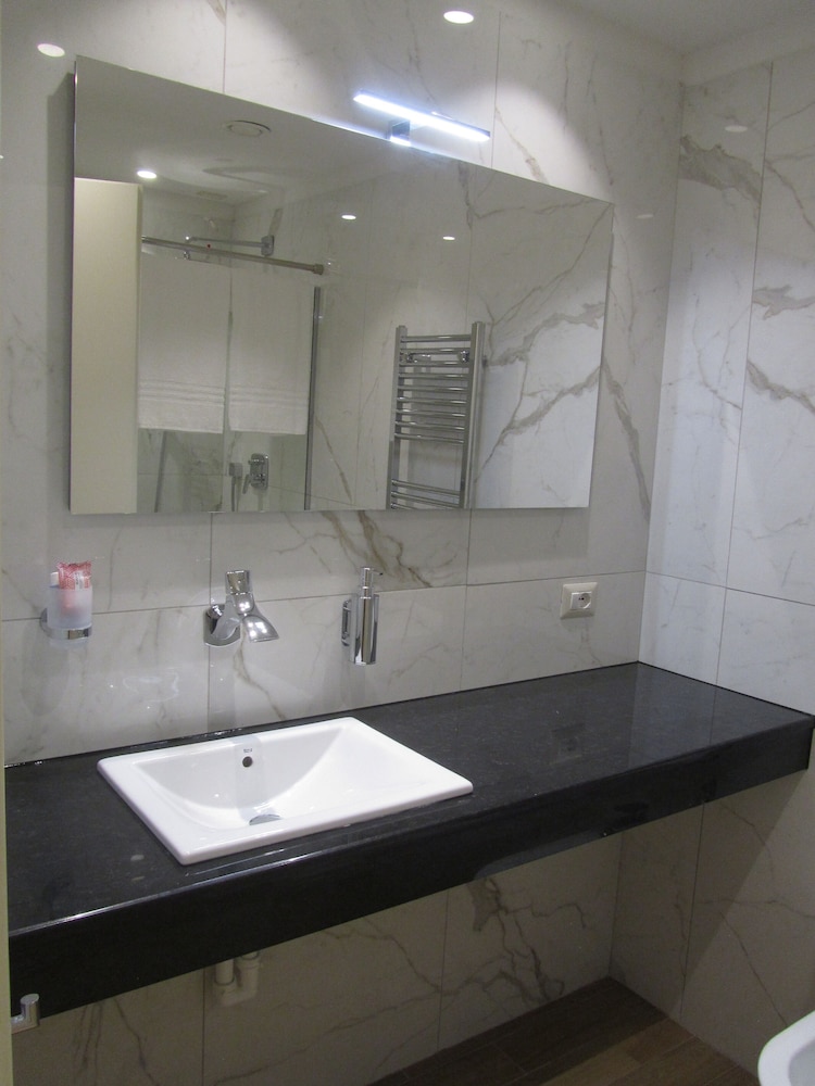 Hotel Borgovico 55/60