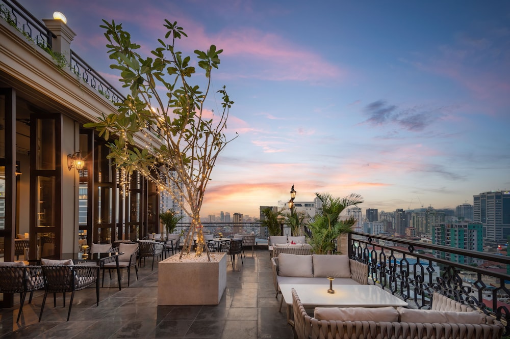 Duong Chan Hotel 36/39