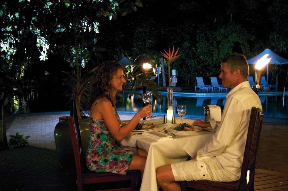 GREEN ISLAND RESORT 13/28