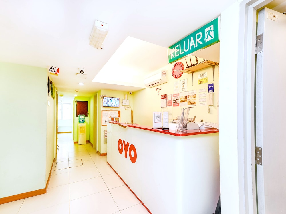 Super OYO 530 Dd Hotel 24/27