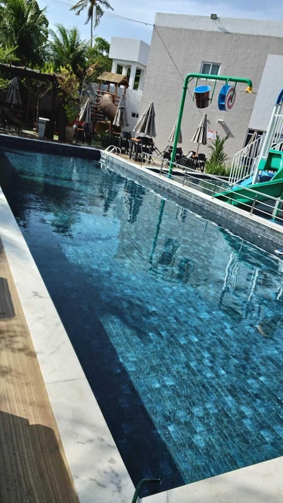 Altiplano Hotel 40/43