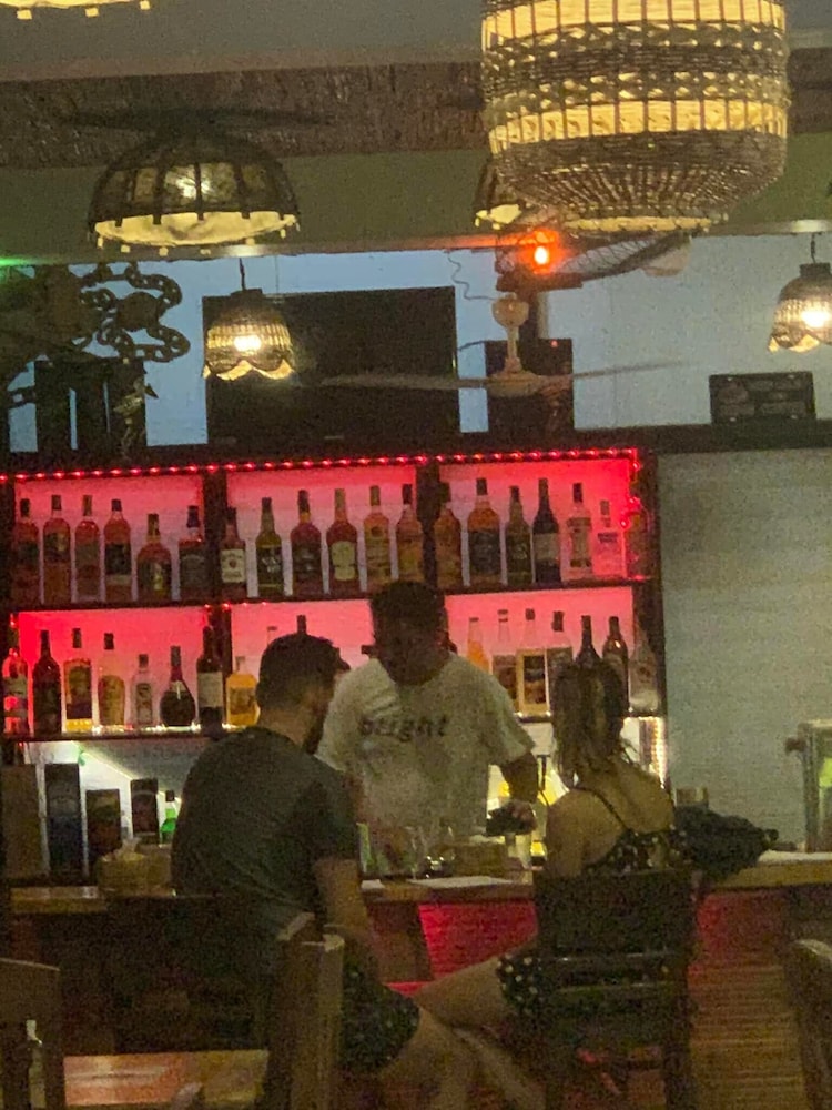 Patrick's On The Beach 6/50