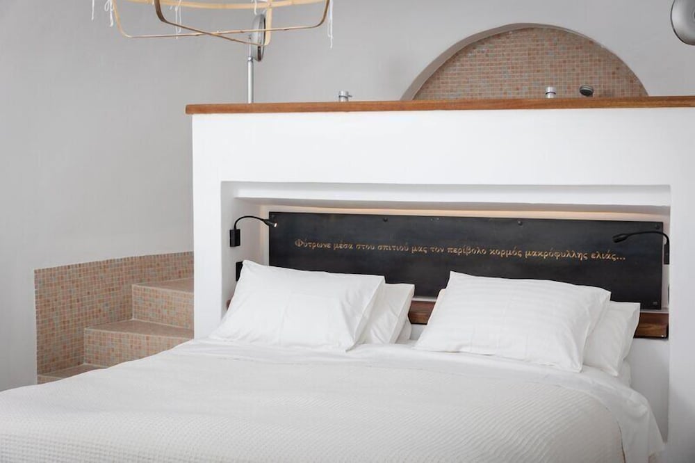 Carpenter, Suite, King Bed, Caldera View, Sofa, Hot Tub