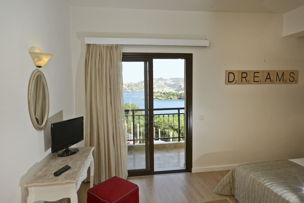 Eva Mare Apartments 32/75