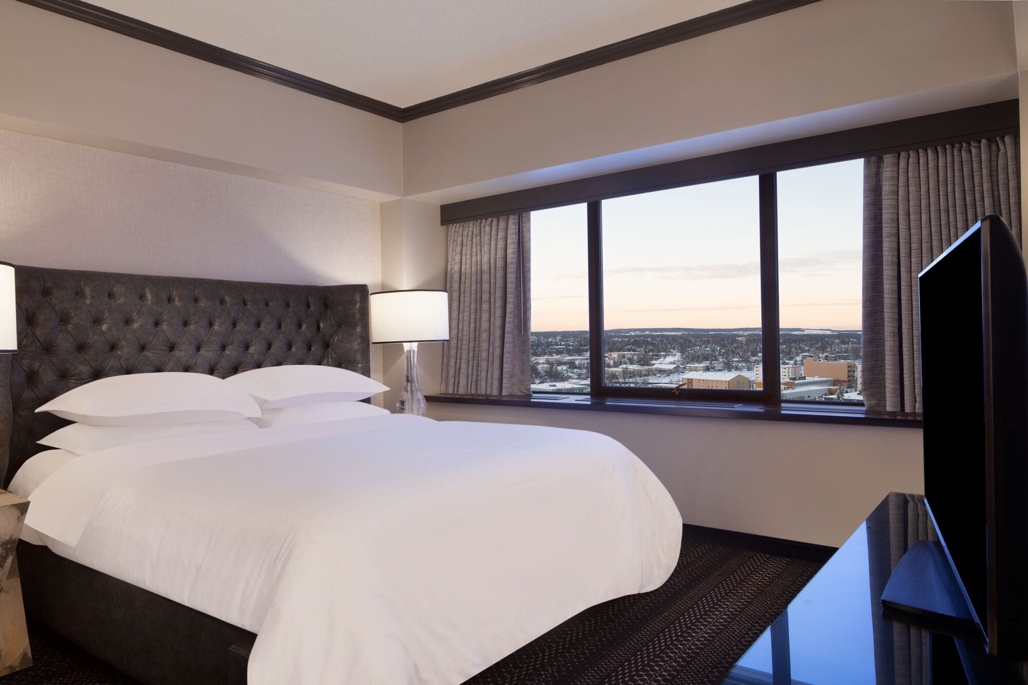 Deluxe, King Bed, Bay View