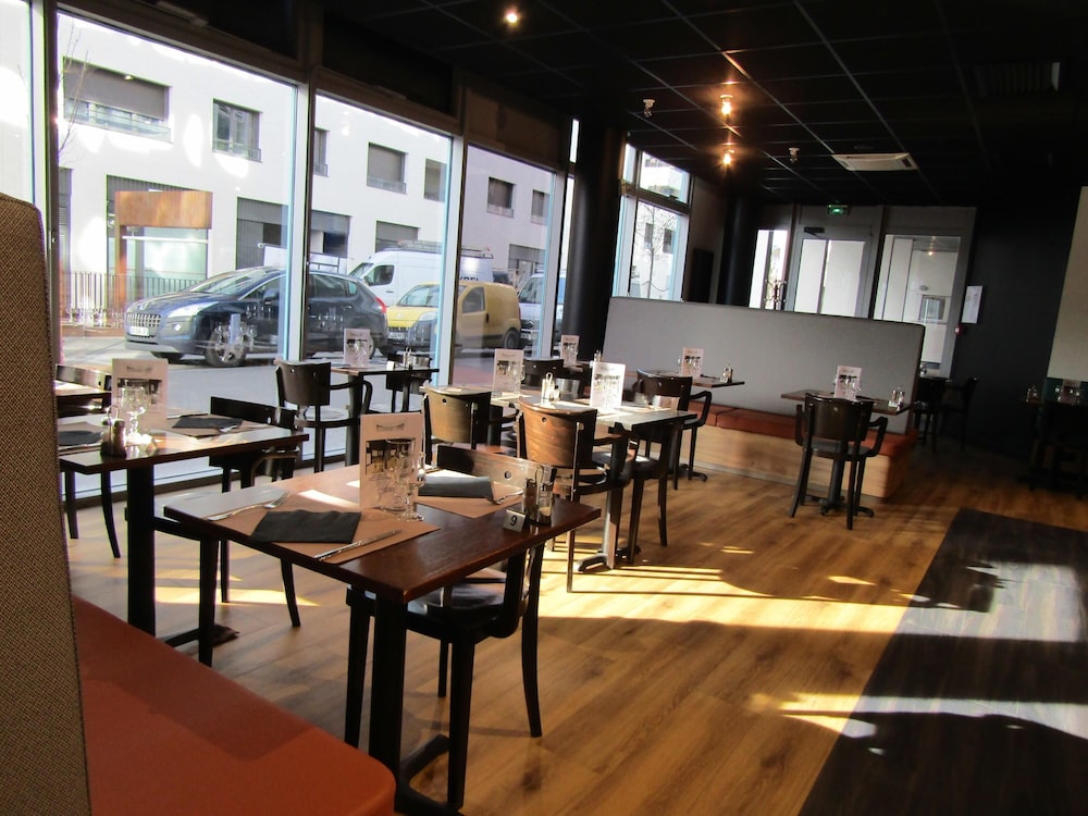 Ibis Styles Massy Opera 24/41