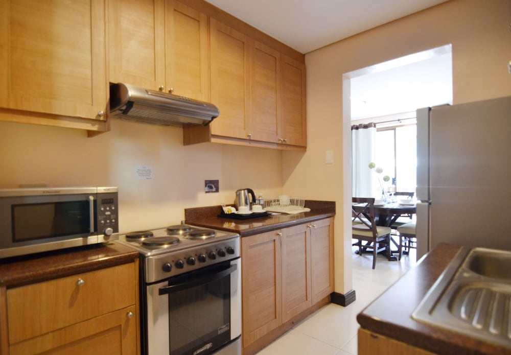 Crosswinds Resort Suites 48/50
