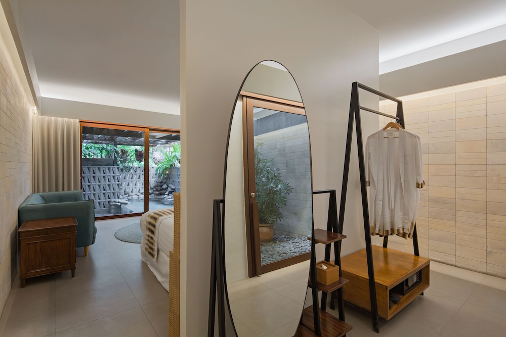The Kemilau Hotel & Villa Canggu 58/72