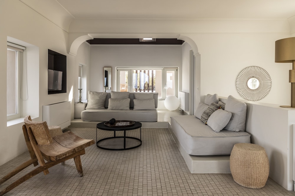 Arota Exclusive Villas 24/50
