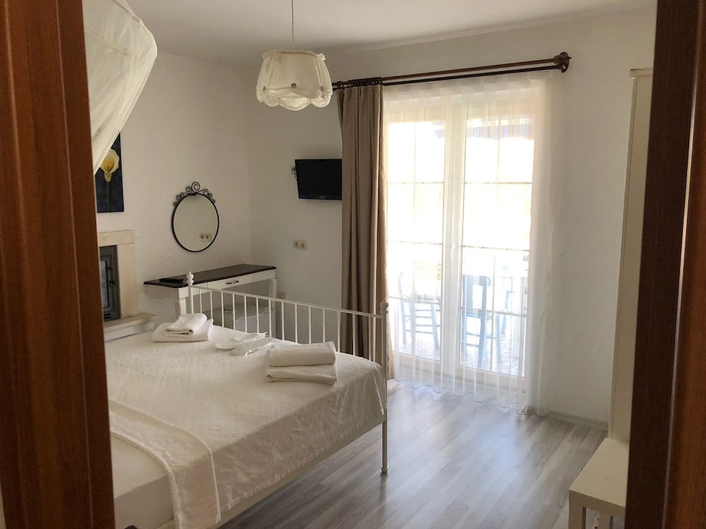 La Mira Otel 8/43