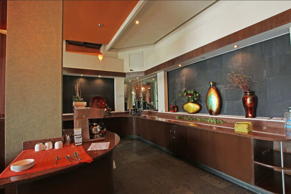 Hotel Colon Plaza Business Class 2/21
