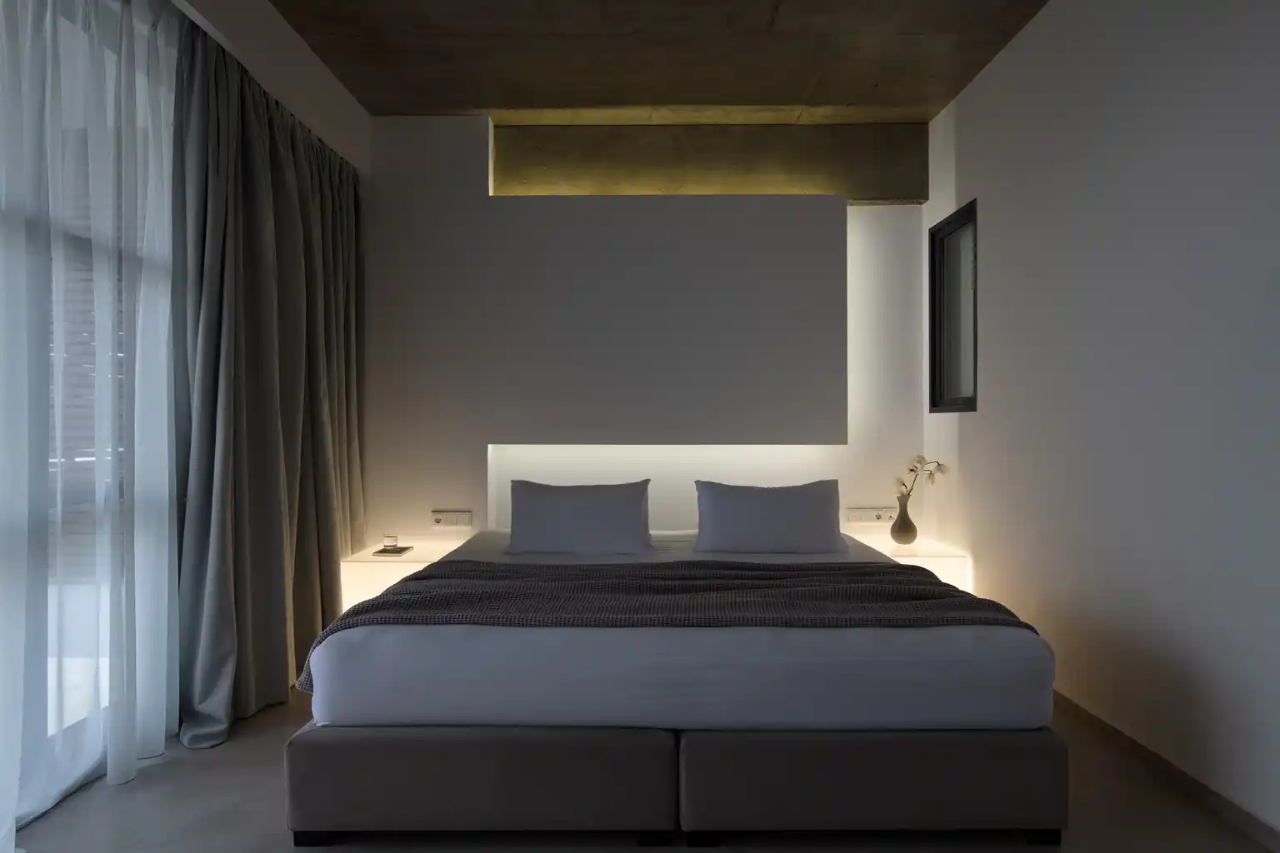 The Oak Hotel 45/101