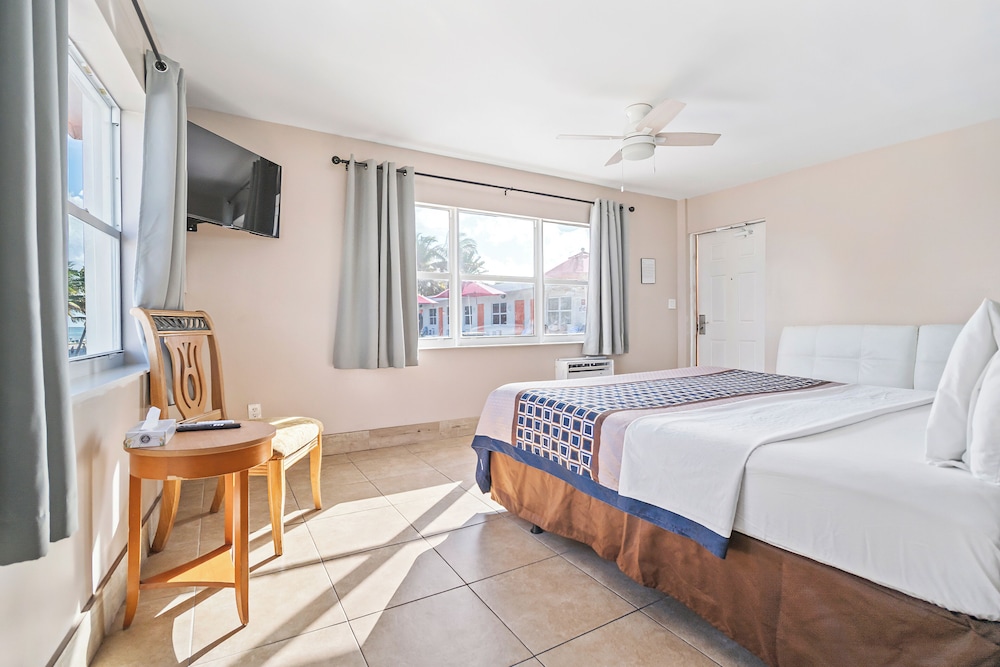 DELUXE, OCEAN VIEW, KITCHEN