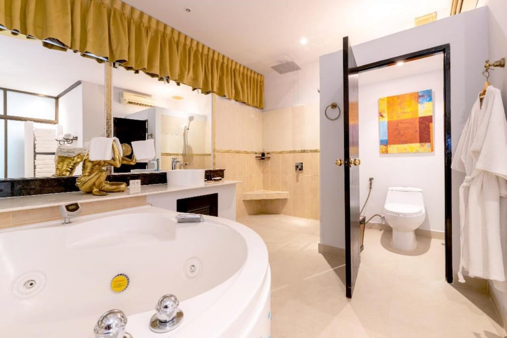 Poseidon Boutique Hotel 2/52