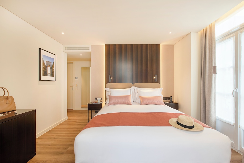 ROOM, DOUBLE OR TWIN BED, CITY VIEW, BALCONY