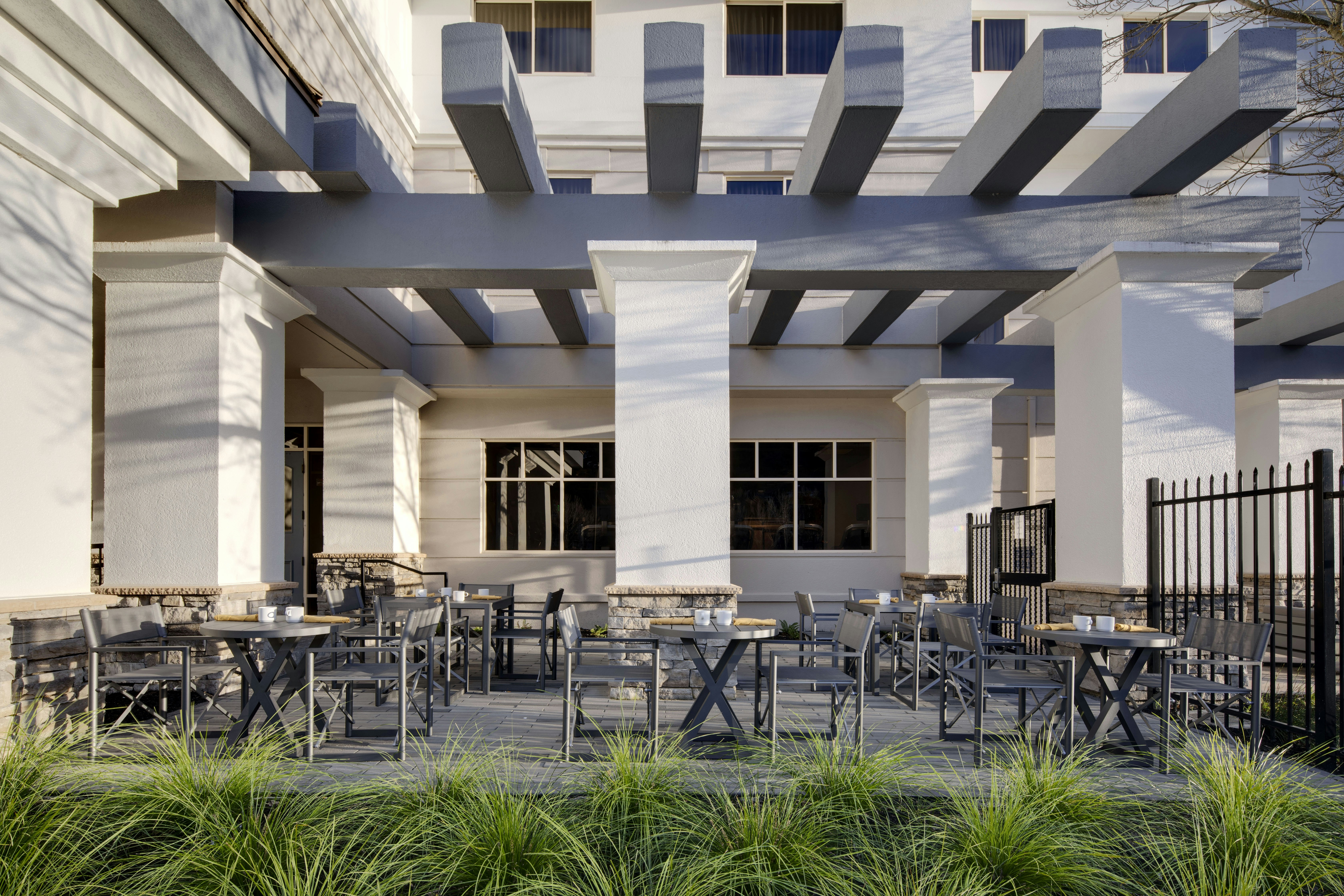 Embassy Suites by Hilton San Rafael at Marin Center 63/64